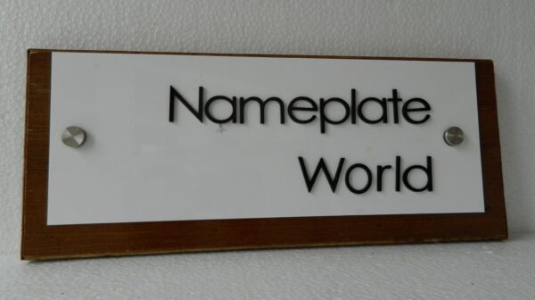 NameplateWorld Designer nameplate